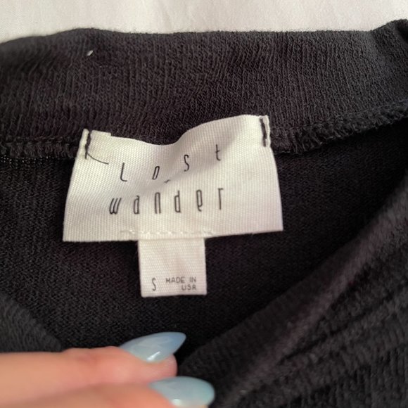 LOST + WANDER Austin Flare Sleeve Crop Top - Picture 8 of 9